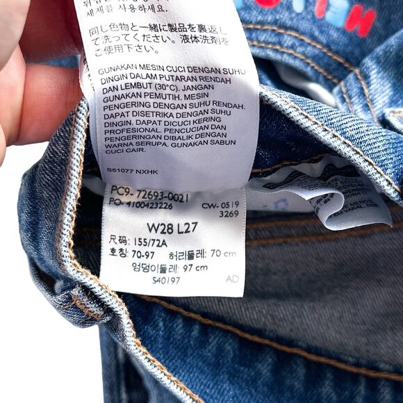 Levi’s x Hello Kitty Ribcage Straight Ankle Jean Button Fly Denim Blue 28 - Picture 12 of 15